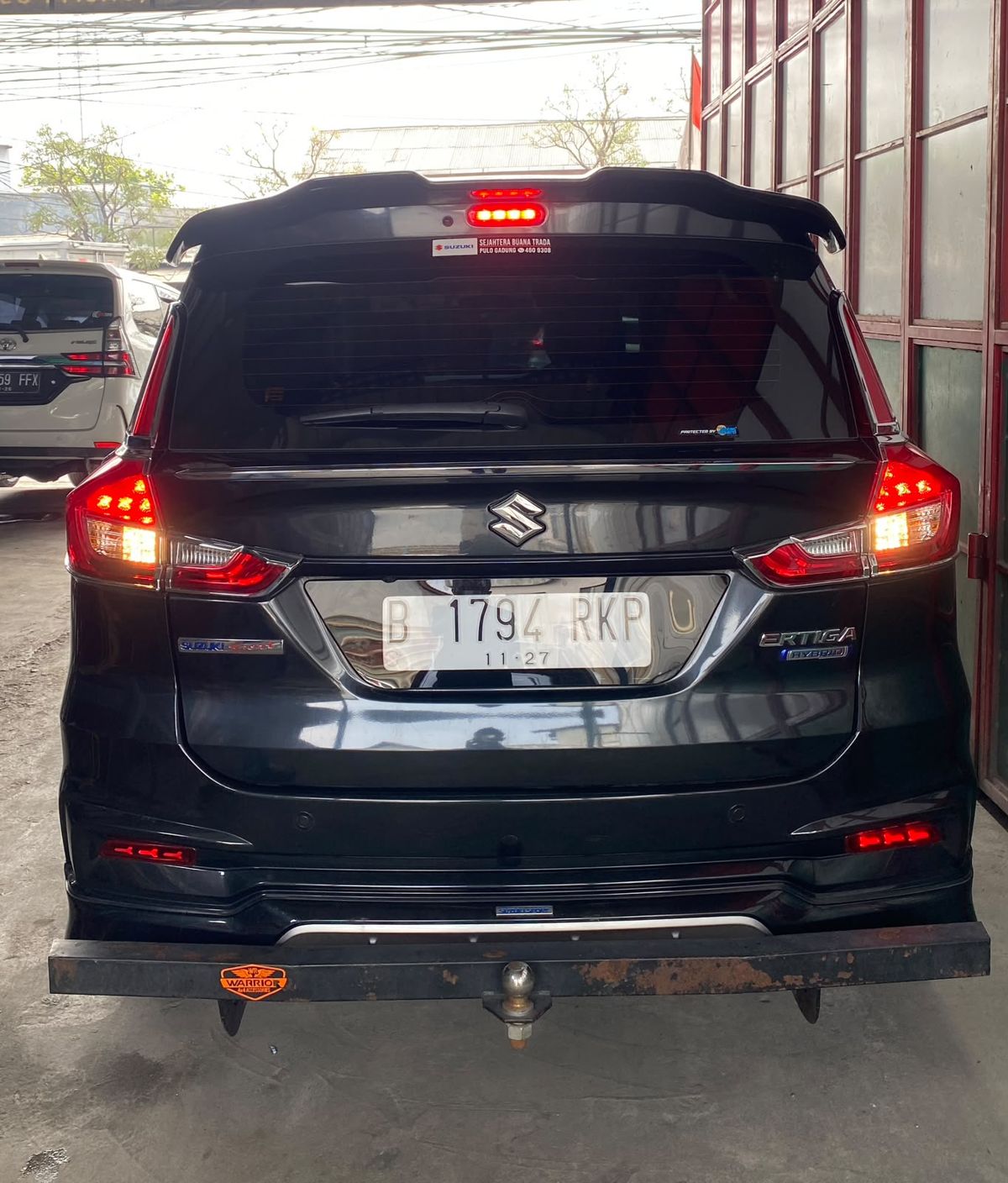 Suzuki Ertiga Sport Hybrid AT Hitam 2022