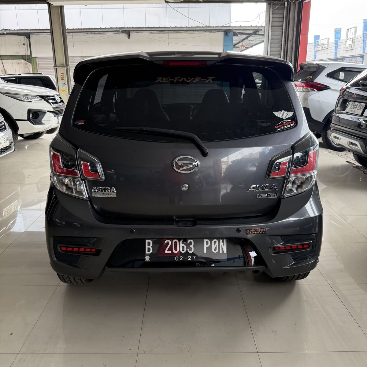 Daihatsu Ayla R MT Abu 2022