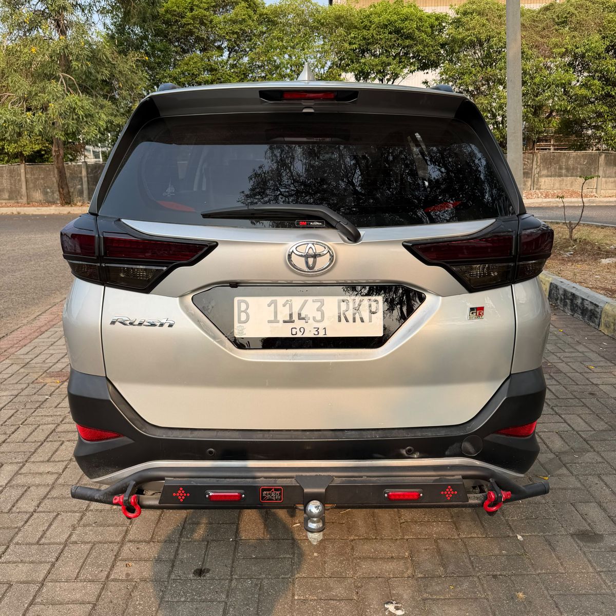 Toyota Rush GR AT Silver 2022