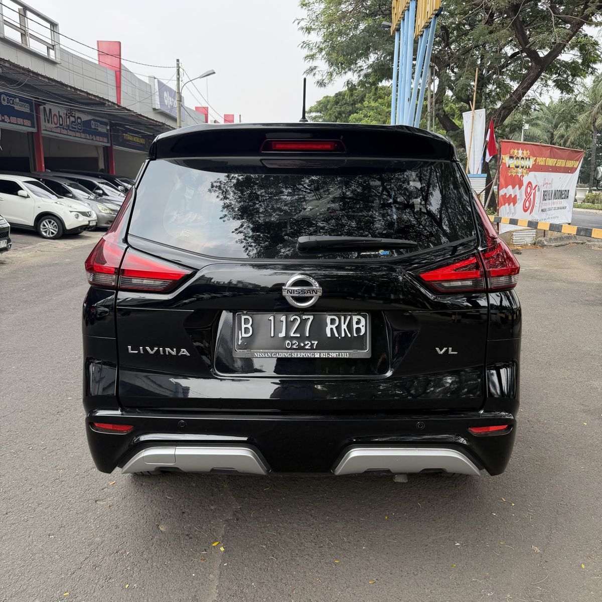 Nissan Livina VL AT Hitam 2021