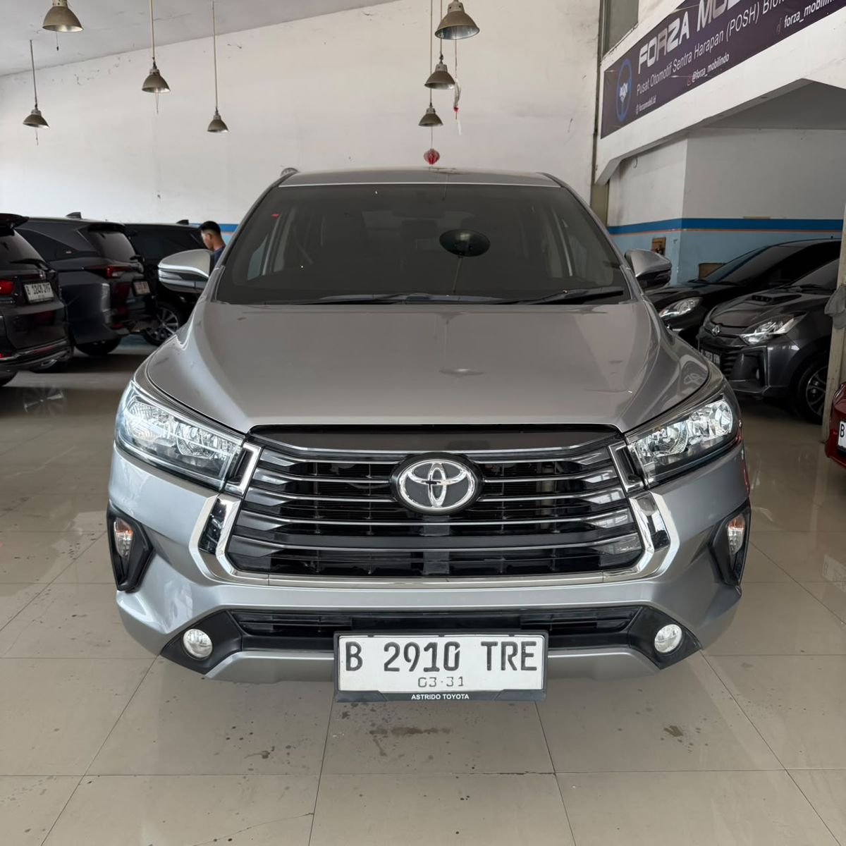 Toyota Innova G 2.0 AT Silver 2021