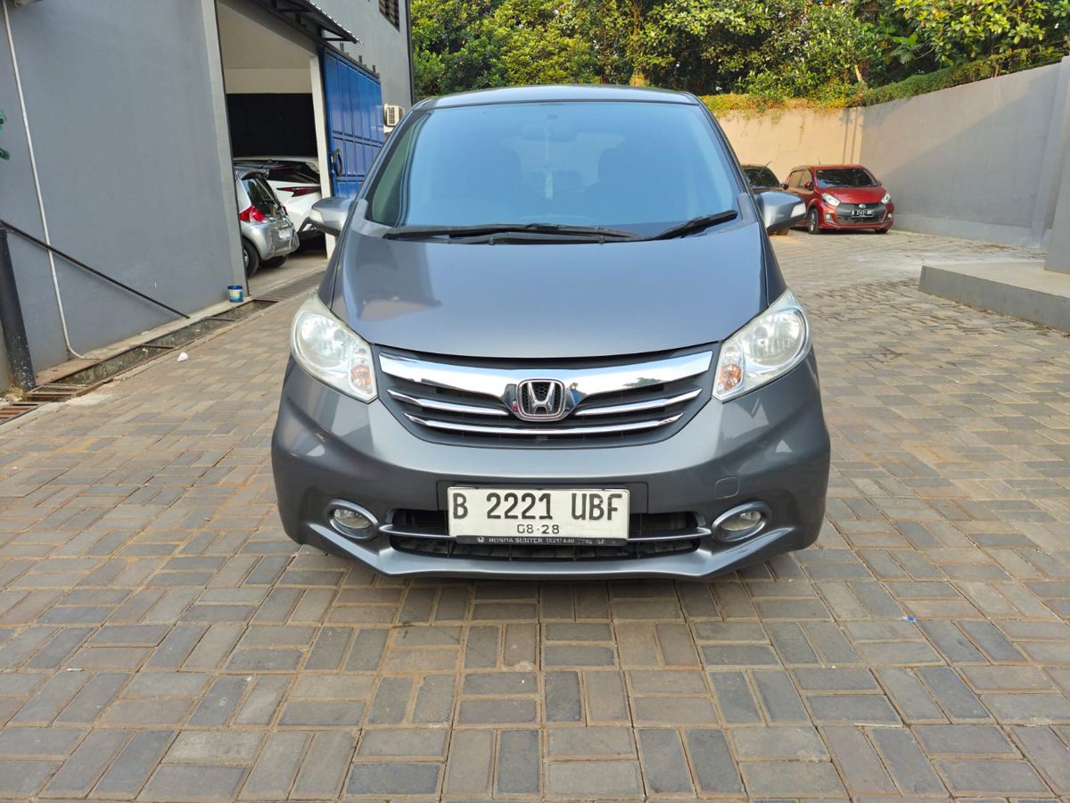 Honda Freed PSD AT (AC Double) Abu 2013