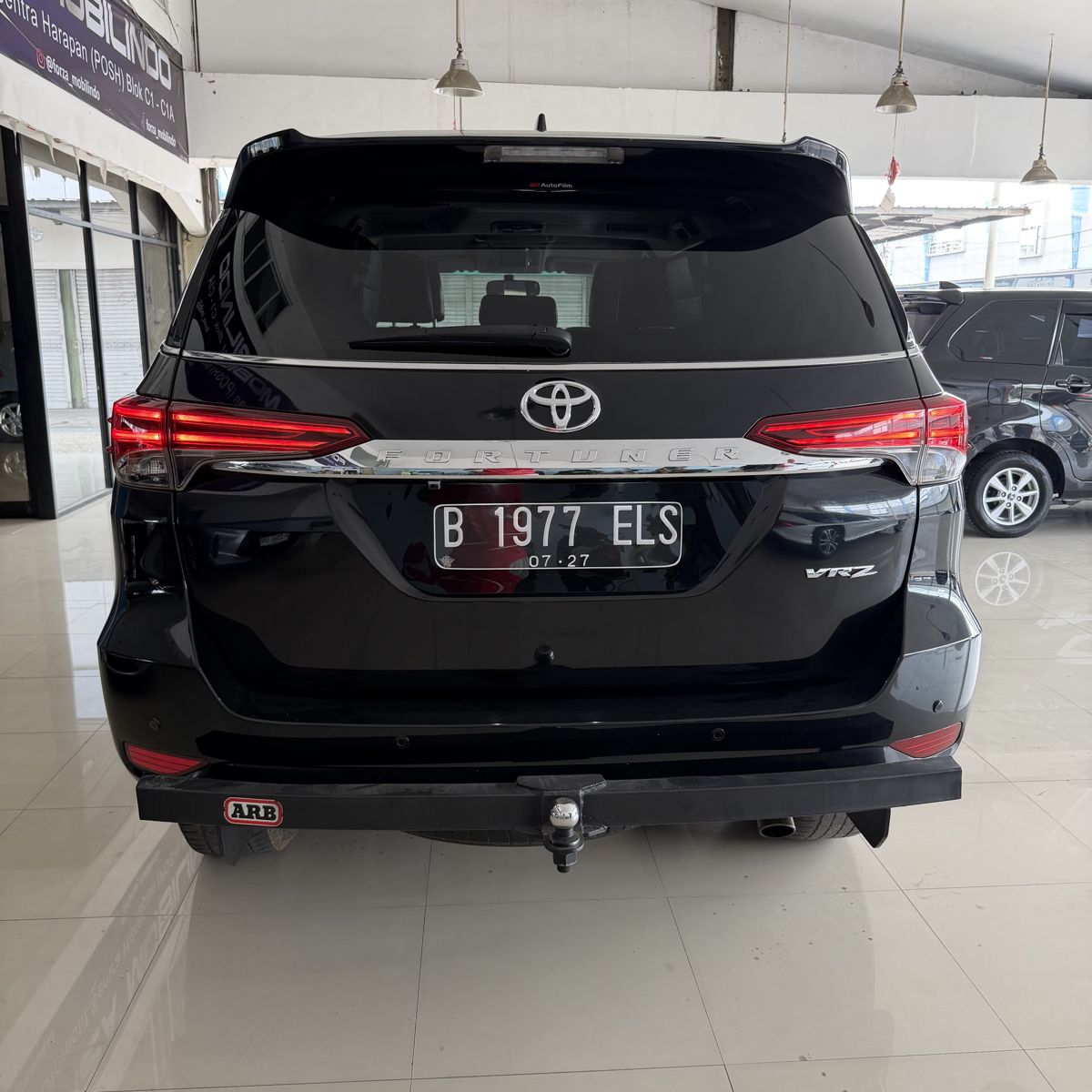 Toyota VRZ AT Hitam 2017