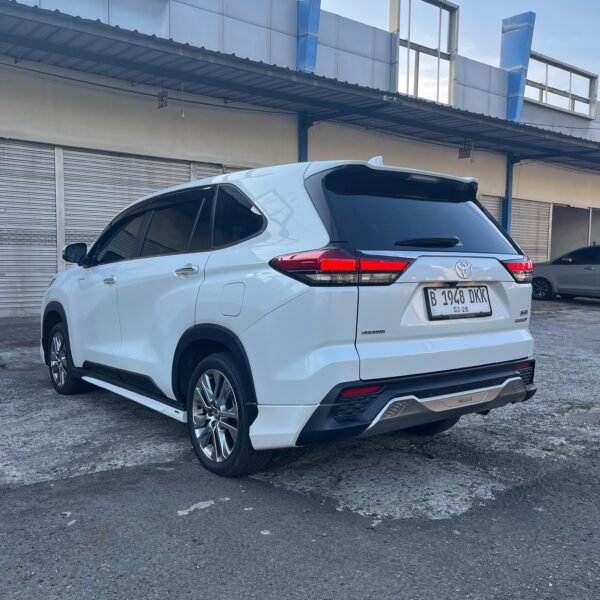 Jual Zenix Q Hybrid CVT 2022 Putih - B 1948 DKK - Gambar 10