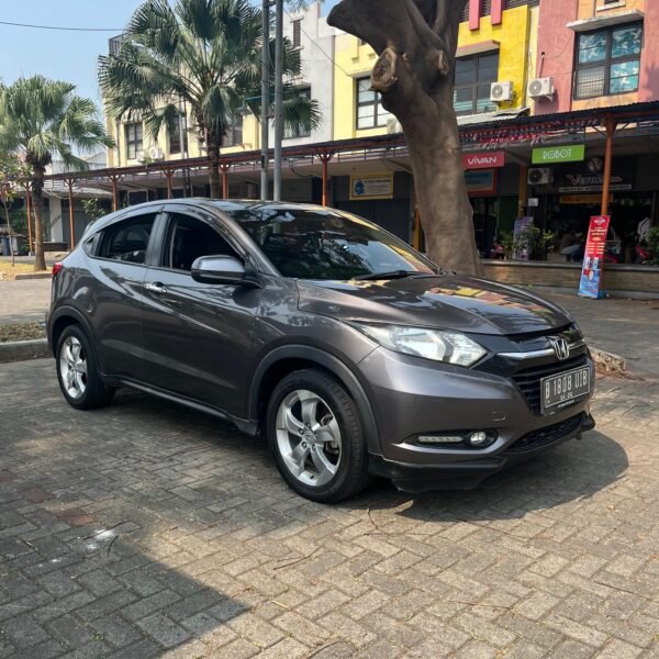 Jual HRV E CVT 2016 Abu - B 1808 UIB