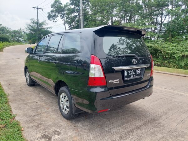 Jual Innova J 2.0 MT 2014 Hitam - B 2314 BFF - Gambar 6