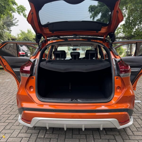 Jual Nissan Kicks E Power Hybrid AT 2020 Oranye - B 2266 PKW - Gambar 10