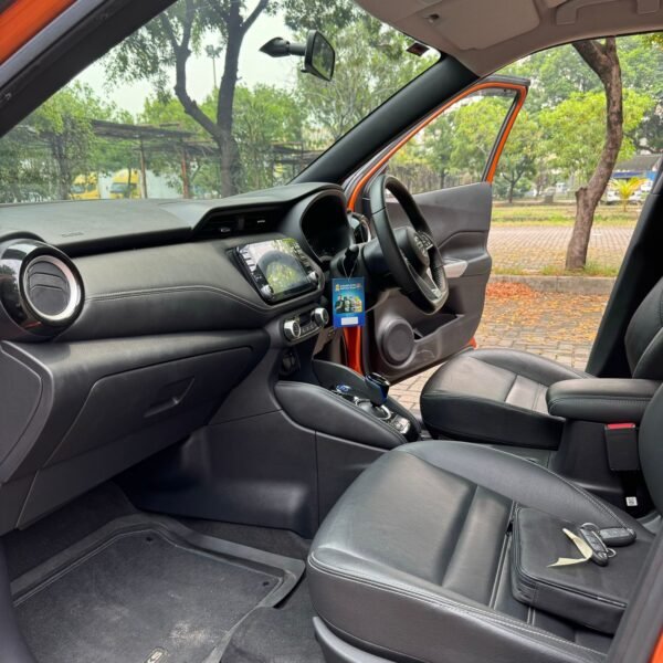 Jual Nissan Kicks E Power Hybrid AT 2020 Oranye - B 2266 PKW - Gambar 6