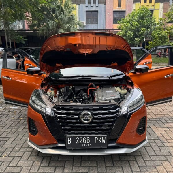 Jual Nissan Kicks E Power Hybrid AT 2020 Oranye - B 2266 PKW - Gambar 2