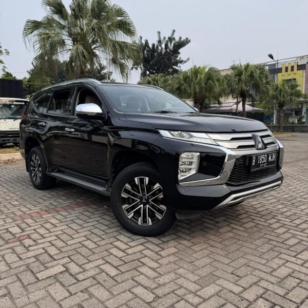 Jual Pajero Ultimate 4x2 AT 2022 Hitam - B 1850 WJH