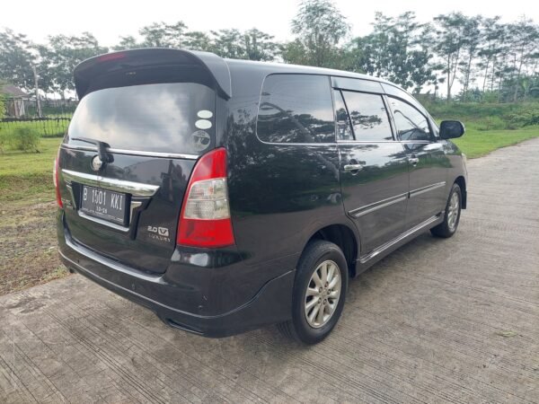 Jual Innova V 2.0 MT 2011 Hitam - B 1501 KKI - Gambar 3