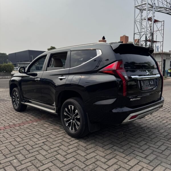 Jual Pajero Ultimate 4x2 AT 2022 Hitam - B 1850 WJH - Gambar 11