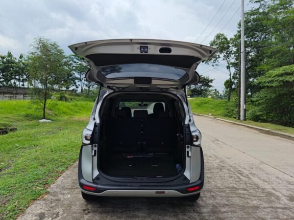 Jual Sienta V CVT 2021 Silver - B 2258 FKB - Gambar 6