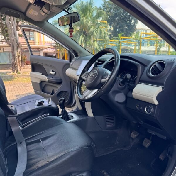 Jual Terios R MT 2018 Silver - B 2201 UKL - Gambar 7