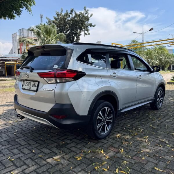 Jual Terios R MT 2018 Silver - B 2201 UKL - Gambar 6