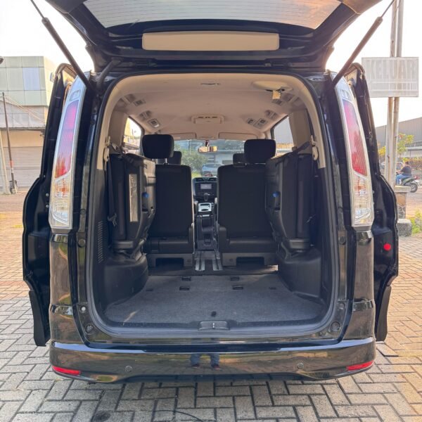 Jual Serena HWS AT 2013 Hitam - B 1371 SVM - Gambar 7