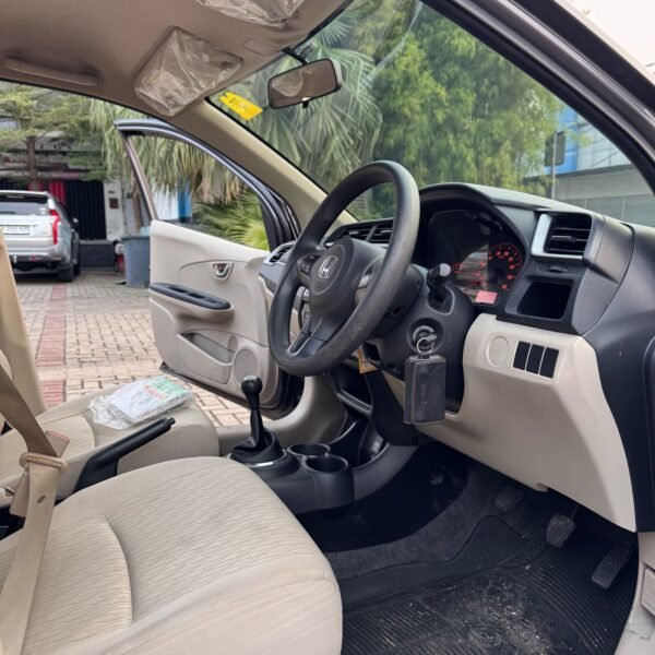 Jual Brio E MT 2017 Abu - B 1183 EYB - Gambar 5
