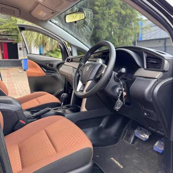 Jual Innova G 2.4 AT 2018 Hitam - B 1491 FII - Gambar 11