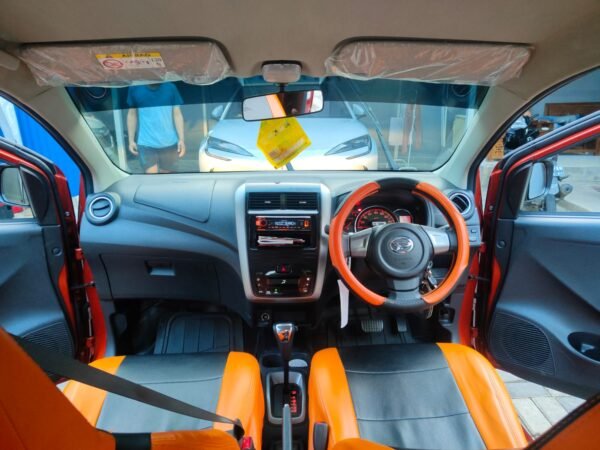 Jual Ayla X 1.2 AT 2021 Oranye - B 2477 KZI - Gambar 5
