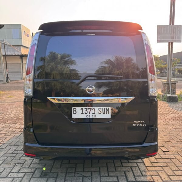 Jual Serena HWS AT 2013 Hitam - B 1371 SVM - Gambar 3