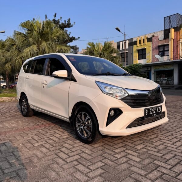Jual Sigra R AT 2020 Putih - B 2282 KZA