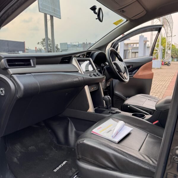 Jual Innova G 2.0 AT 2019 Hitam - B 2306 TYQ - Gambar 10