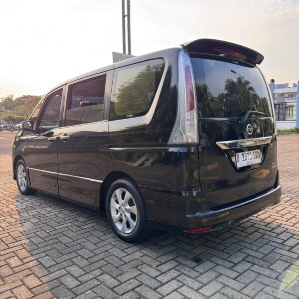 Jual Serena HWS AT 2013 Hitam - B 1371 SVM - Gambar 6